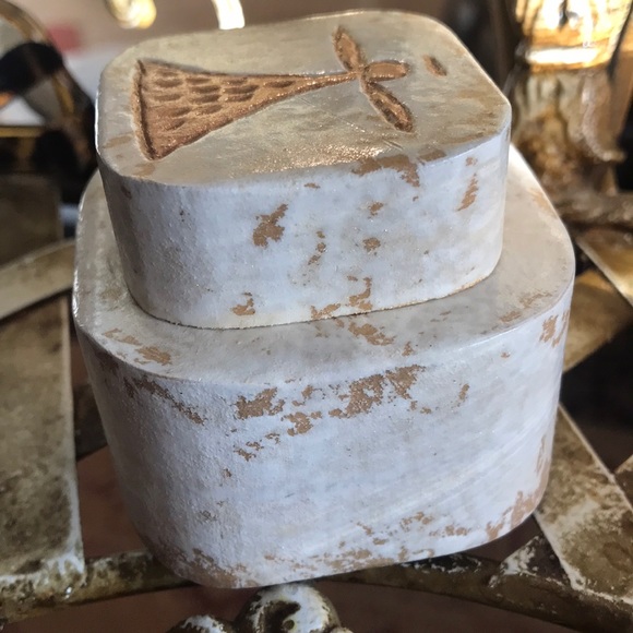 Wood Carved Trinket Box W/Angel Signed - Picture 9 of 13